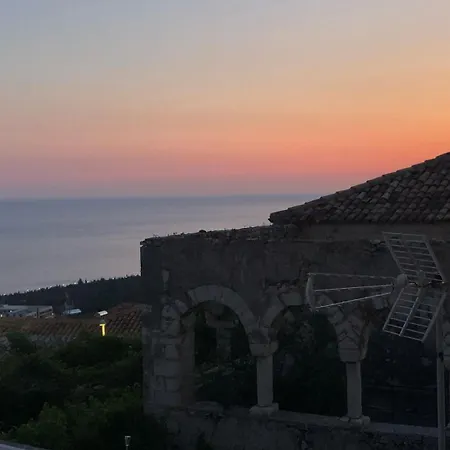 Old Soul, Sea Views Villa