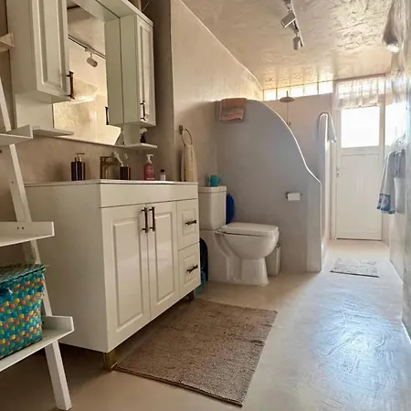 Old Soul, Sea Views Villa Dhërmi